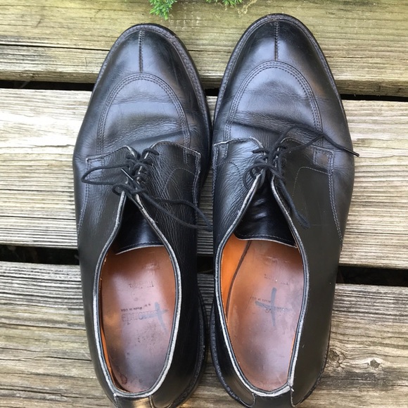 Allen Edmonds - Picture 3 of 4